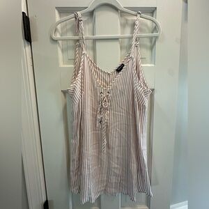 Torrid women’s tank top, size 00. Striped red and white.